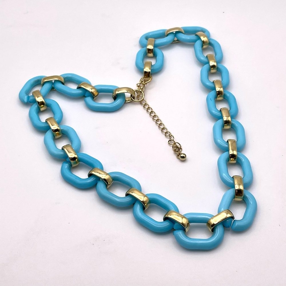 Cute Vintage Aqua Blue Acrylic and Gold Tone Link Chain Necklace - Picture 4 of 14